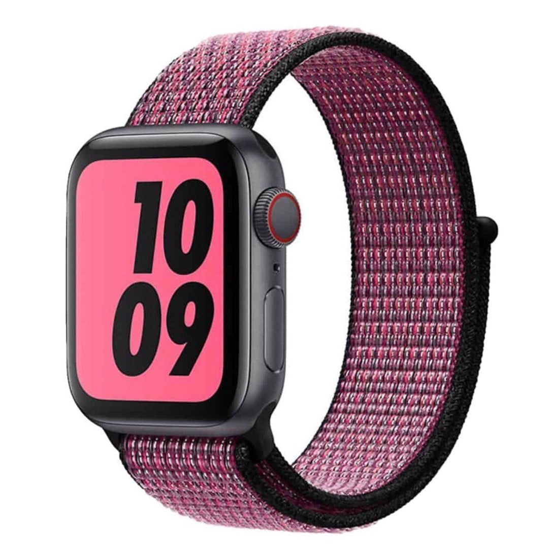 Apple Watch Sport Loop Armband in True Berry